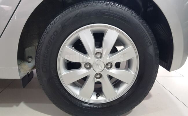 Hyundai HB20 1.6 COMFORT PLUS 16V FLEX 4P MANUAL