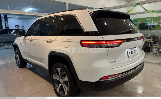 Jeep GRAND CHEROKEE