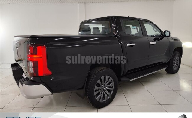 Mitsubishi TRITON