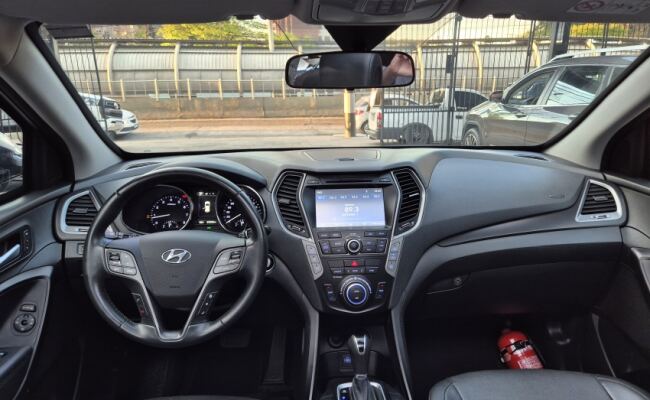 Hyundai SANTA FÉ 3.3 MPFI 4X4 7 LUGARES V6 270CV GASOLINA 4P AUTOMÁTICO