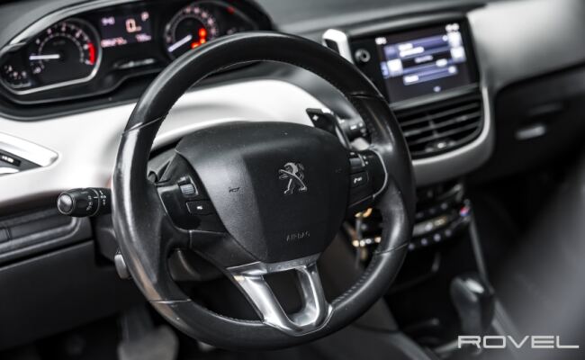 Peugeot 208 1.6 GRIFFE 16V FLEX 4P AUTOMÁTICO