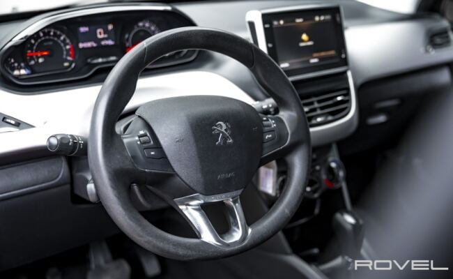 Peugeot 2008 1.6 16V FLEX ALLURE PACK 4P AUTOMÁTICO
