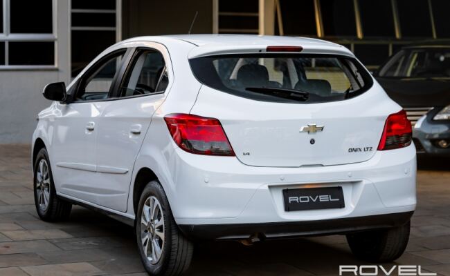 Chevrolet ONIX 1.4 MPFI LTZ 8V FLEX 4P MANUAL
