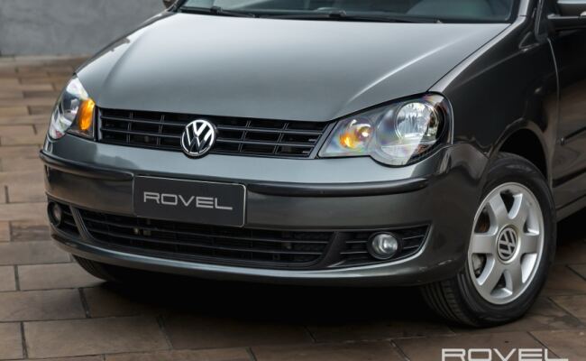Volkswagen POLO SEDAN 1.6 MI 8V FLEX 4P MANUAL