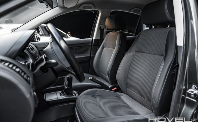 Volkswagen POLO SEDAN 1.6 MI 8V FLEX 4P MANUAL