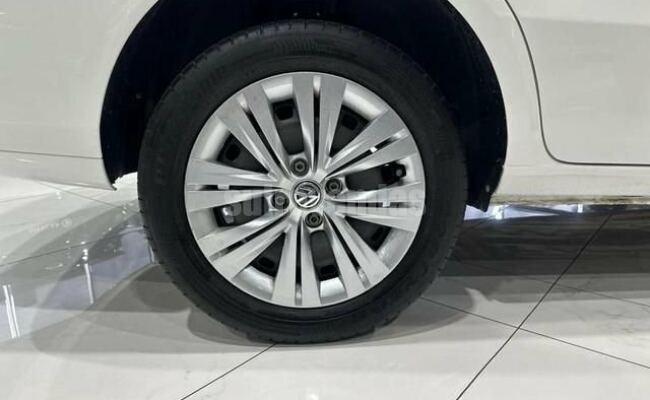 Volkswagen Voyage