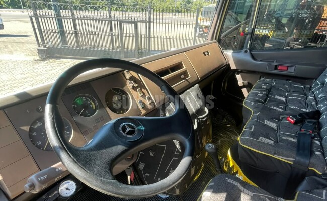 Mercedes-Benz 1418