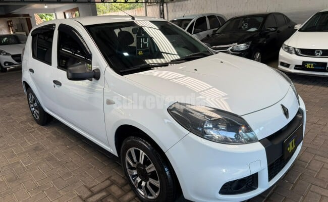Renault SANDERO
