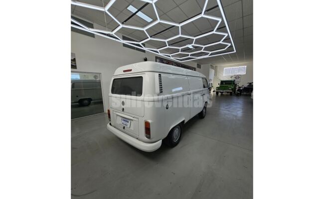 Volkswagen KOMBI