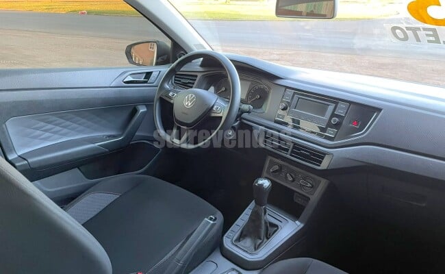 Volkswagen Polo Track 1.0 Flex 12V 5p