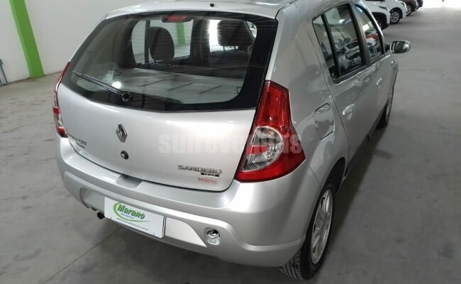 Renault SANDERO
