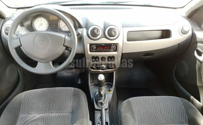 Renault SANDERO