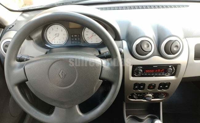 Renault SANDERO