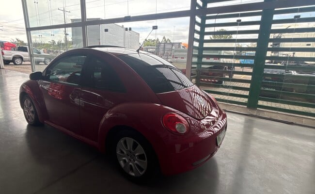 Volkswagen NEW BEETLE
