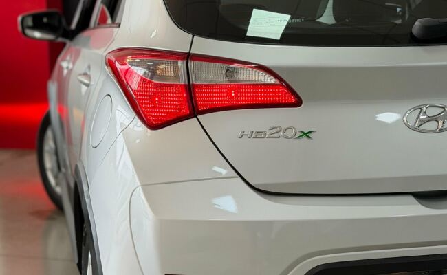 Hyundai HB20X