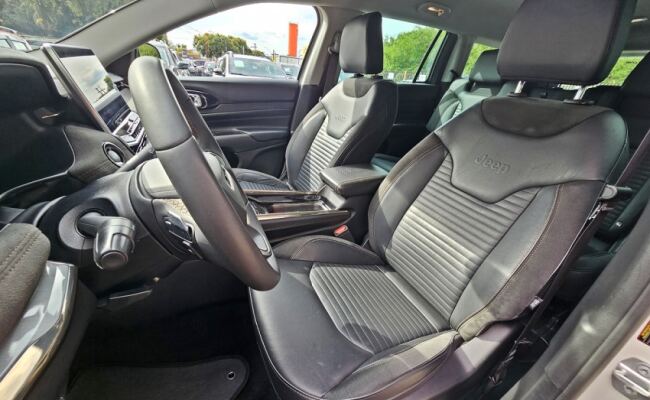 Jeep COMMANDER