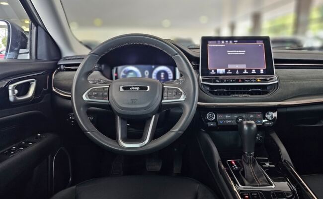 Jeep COMMANDER