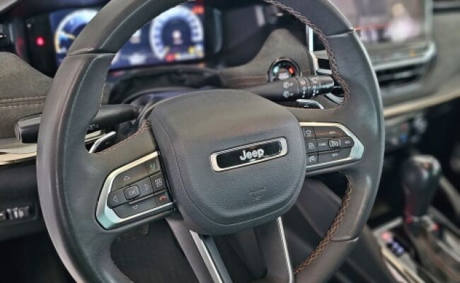 Jeep COMMANDER
