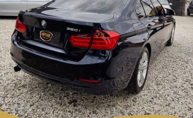 BMW 320IA