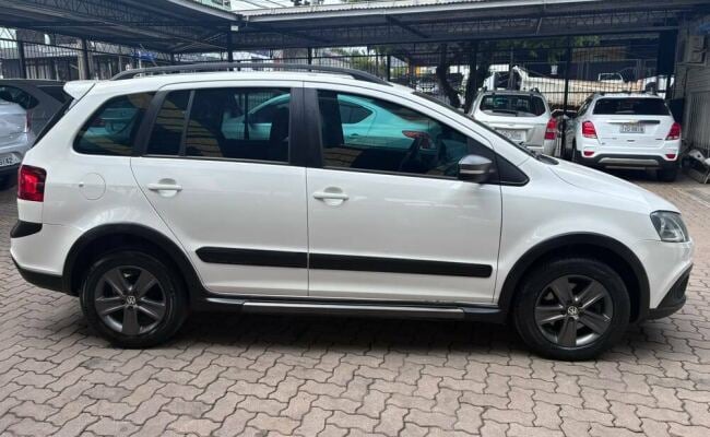 Volkswagen Space Cross