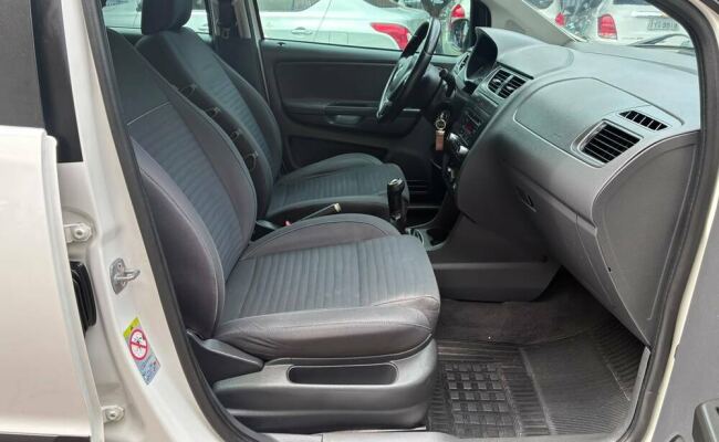 Volkswagen Space Cross