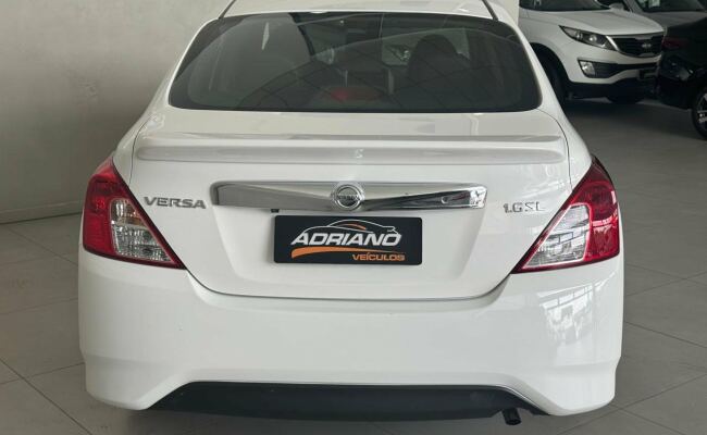 Nissan Versa