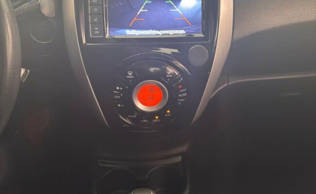 Nissan Versa