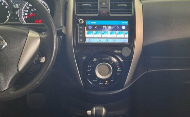 Nissan Versa