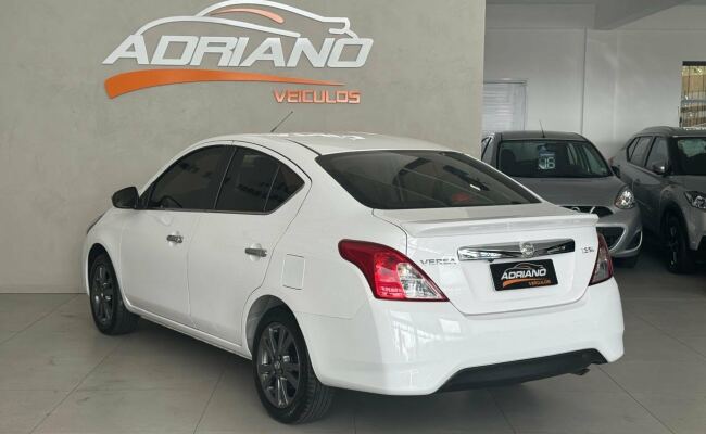 Nissan Versa