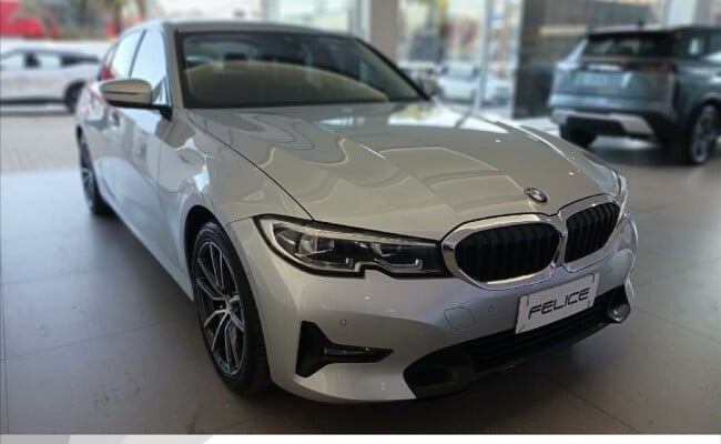 BMW 320I