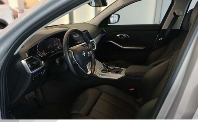BMW 320I