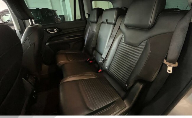Jeep COMMANDER
