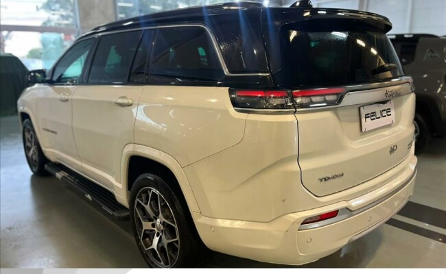 Jeep COMMANDER