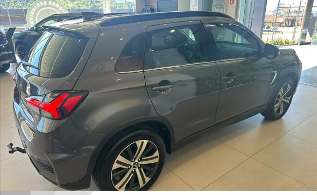 Mitsubishi OUTLANDER SPORT