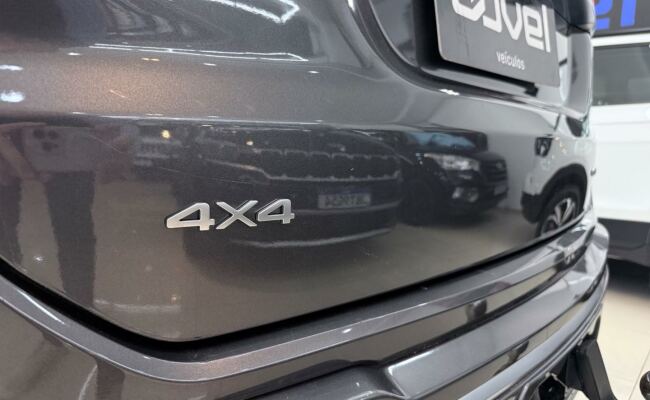 Jeep commander overl. 2.2 td 4x4 diesel aut.