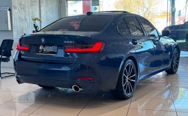 BMW 320I