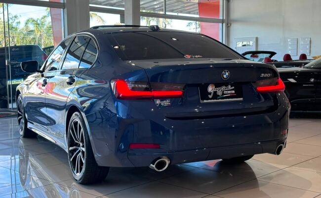 BMW 320I
