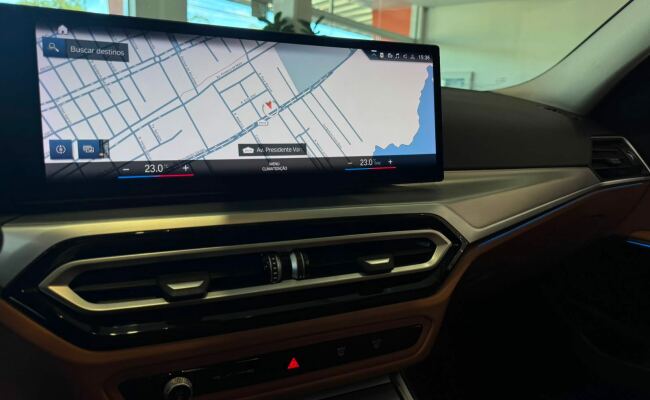 BMW 320I