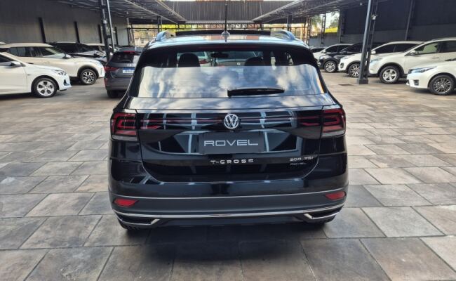 Volkswagen T-CROSS 1.0 200 TSI TOTAL FLEX COMFORTLINE AUTOMÁTICO