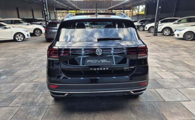 Volkswagen T-CROSS 1.0 200 TSI TOTAL FLEX COMFORTLINE AUTOMÁTICO