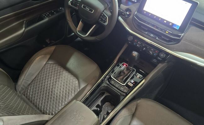 Jeep Commander