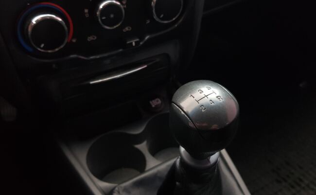 Fiat STRADA 1.8 MPI ADVENTURE CD 16V FLEX 3P MANUAL
