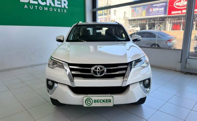 Toyota Hilux sw4