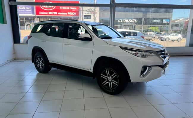 Toyota Hilux sw4