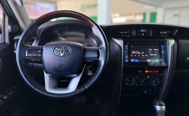 Toyota Hilux sw4