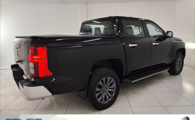 Mitsubishi TRITON