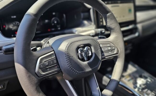 RAM RAMPAGE 2.0 HURRICANE 4 TURBO GASOLINA REBEL 4X4 AUTOMÁTICO