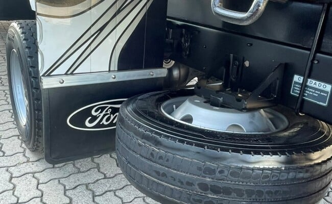 Ford CARGO