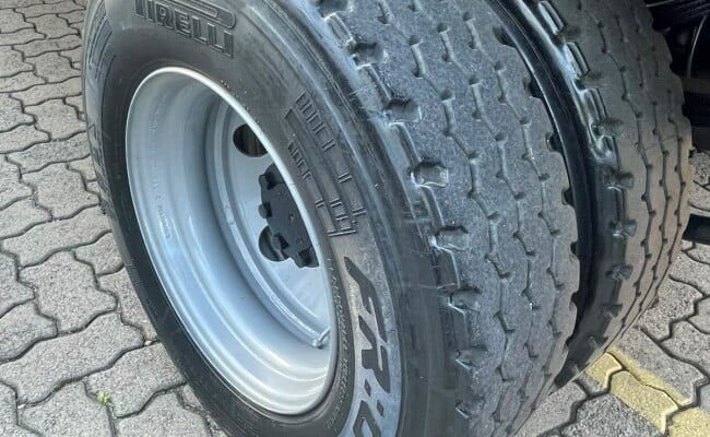 Ford CARGO