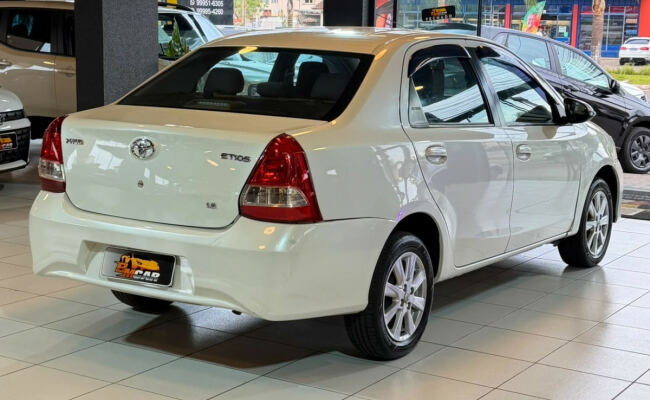 Toyota ETIOS X Plus Sedan 1.5 Flex 16V 4p Mec.